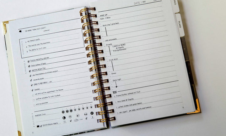 The STARTplanner Quarterly Undated - Leaf Brush Strokes