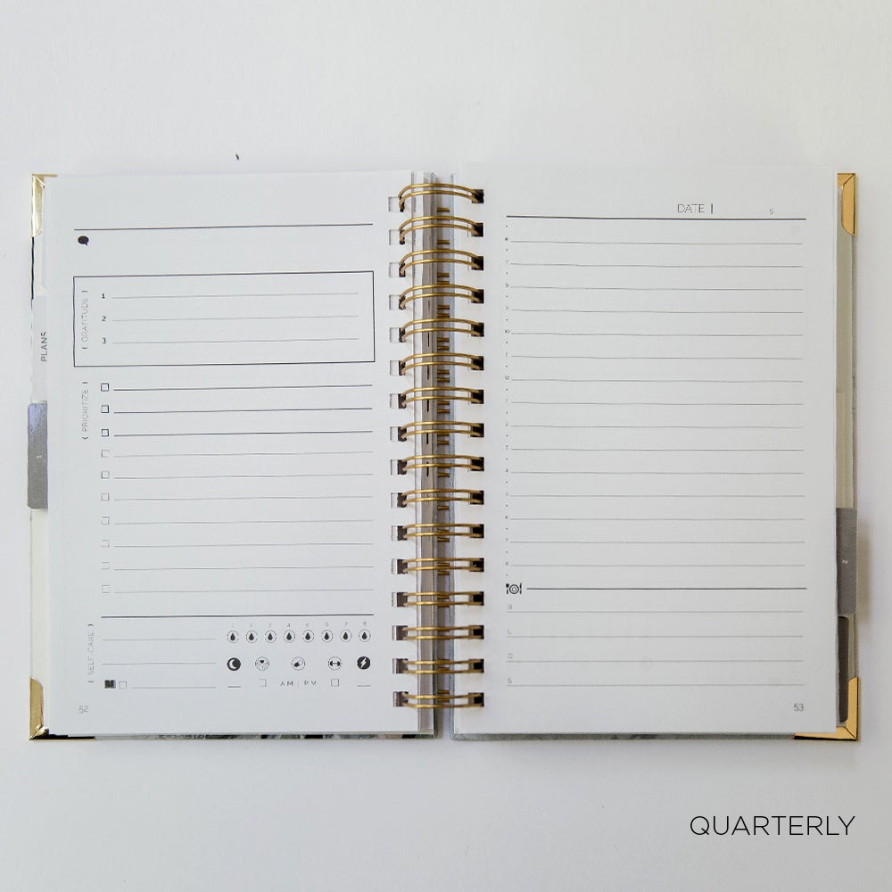 The STARTplanner Quarterly Undated - Raspberry