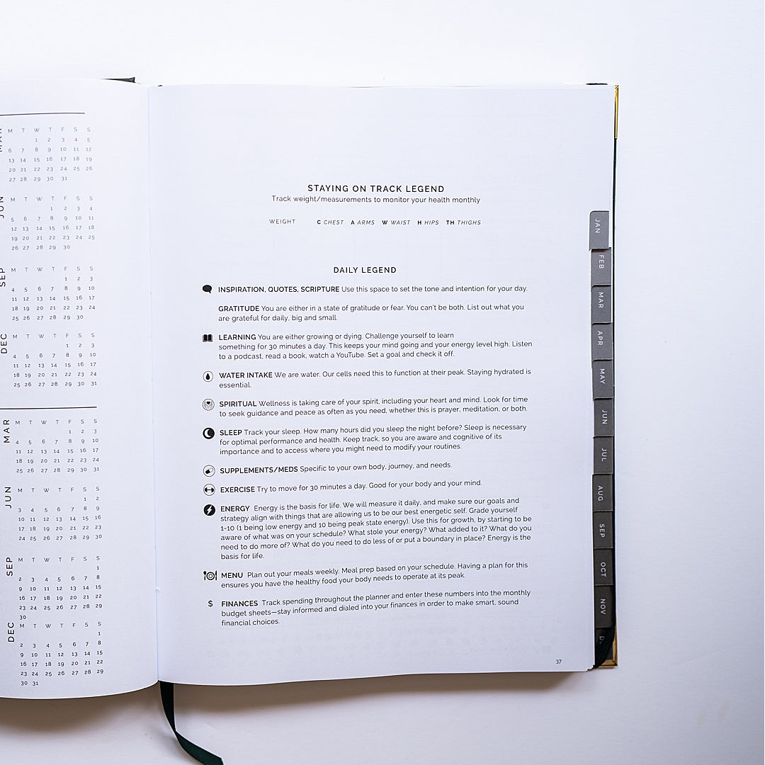 2023 STARTplanner Casebound Weekly (Dated)