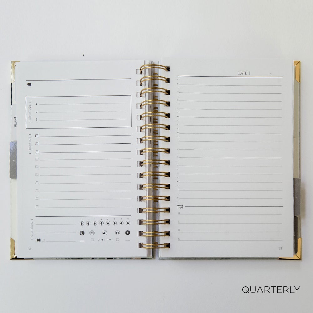 The STARTplanner Quarterly Undated Raspberry - Pack of 4